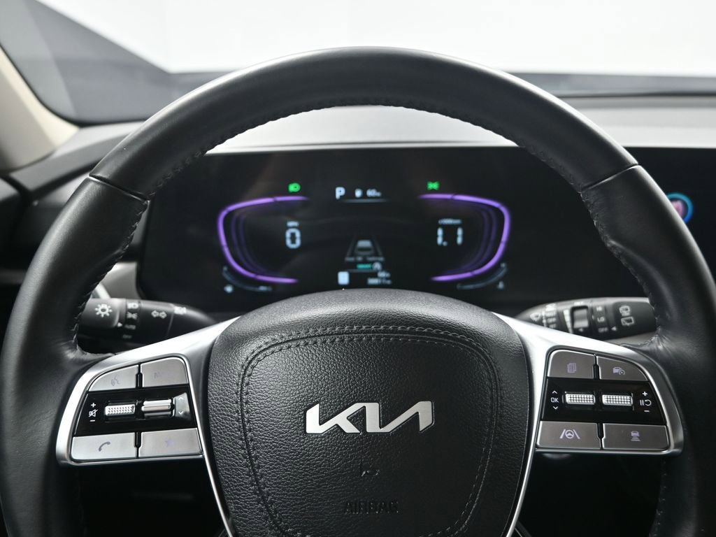 Certified 2024 Kia Telluride S w/ S Sunroof Package image 15