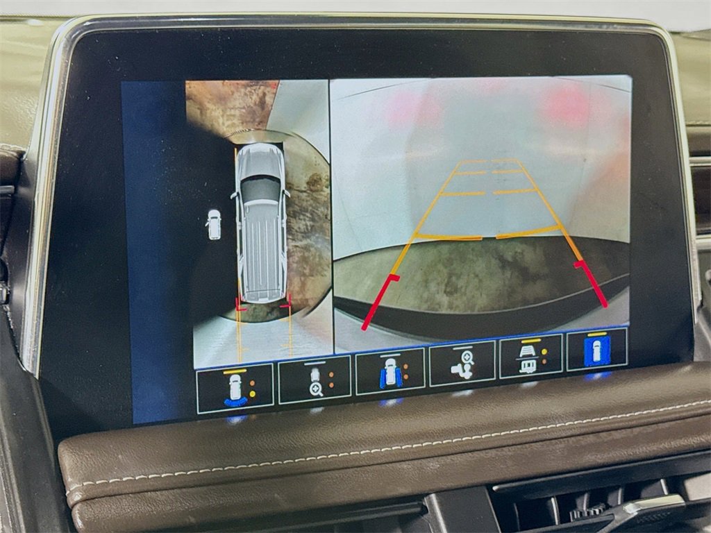 Certified 2023 Chevrolet Suburban Z71 w/ Luxury Package image 12