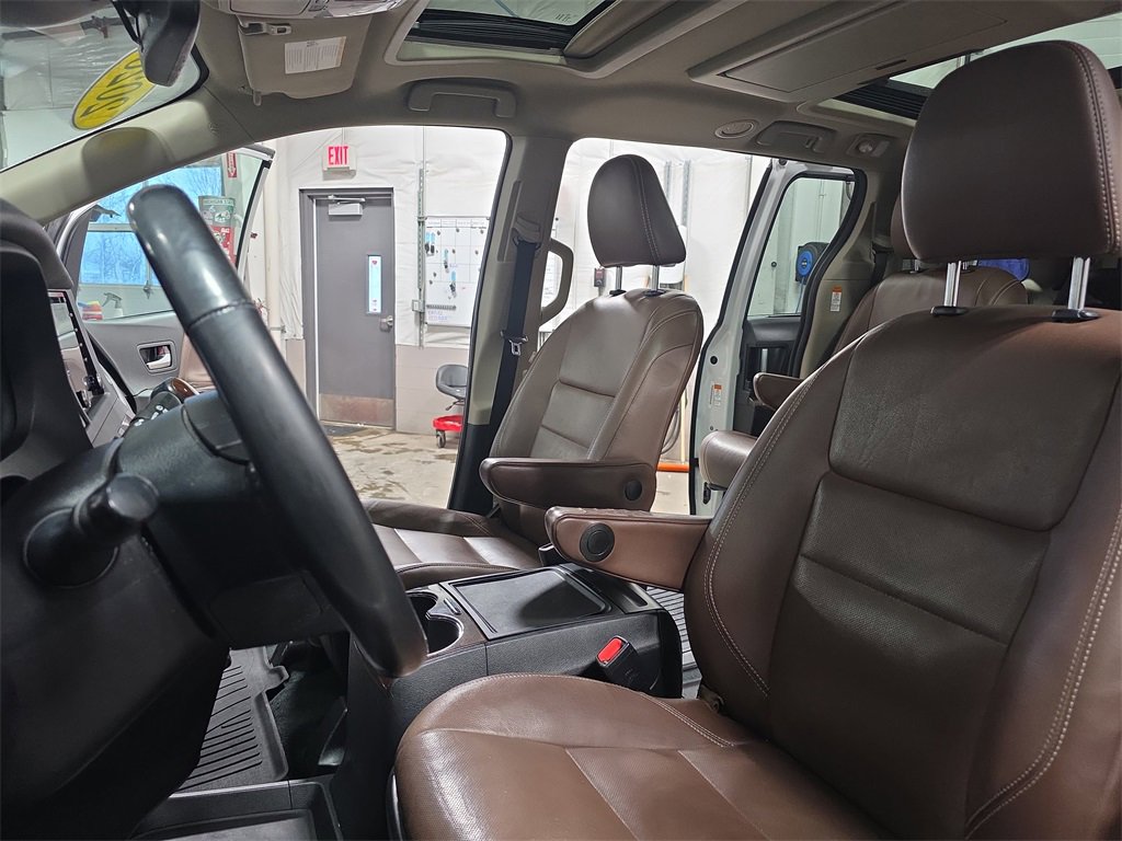 Used 2020 Toyota Sienna Limited Premium image 16