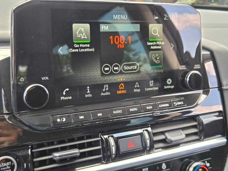 Used 2024 Nissan Pathfinder SL w/ Cargo Package FWD image 20