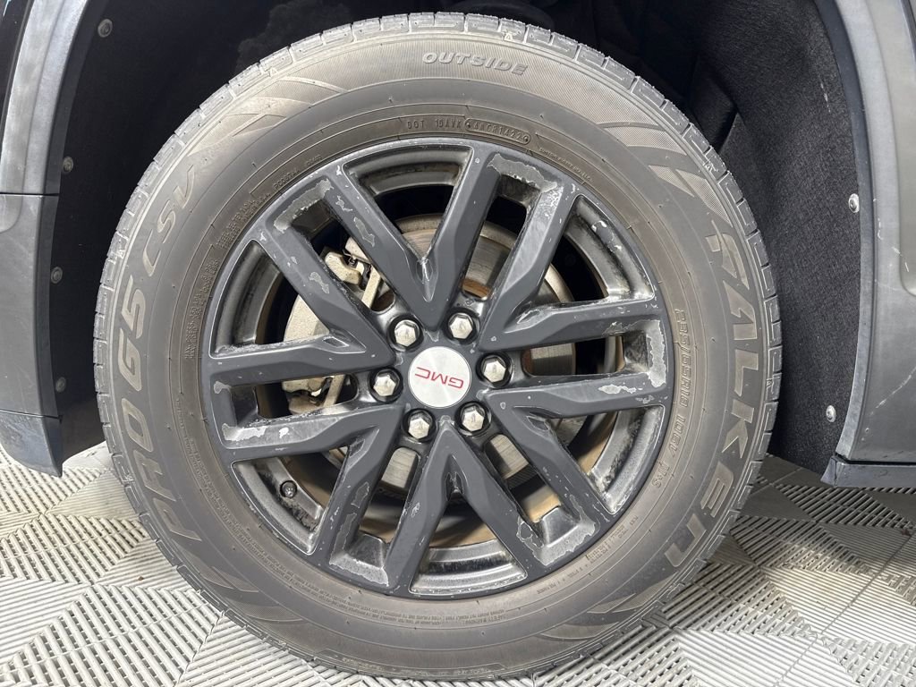 Used 2018 GMC Acadia SLT image 18