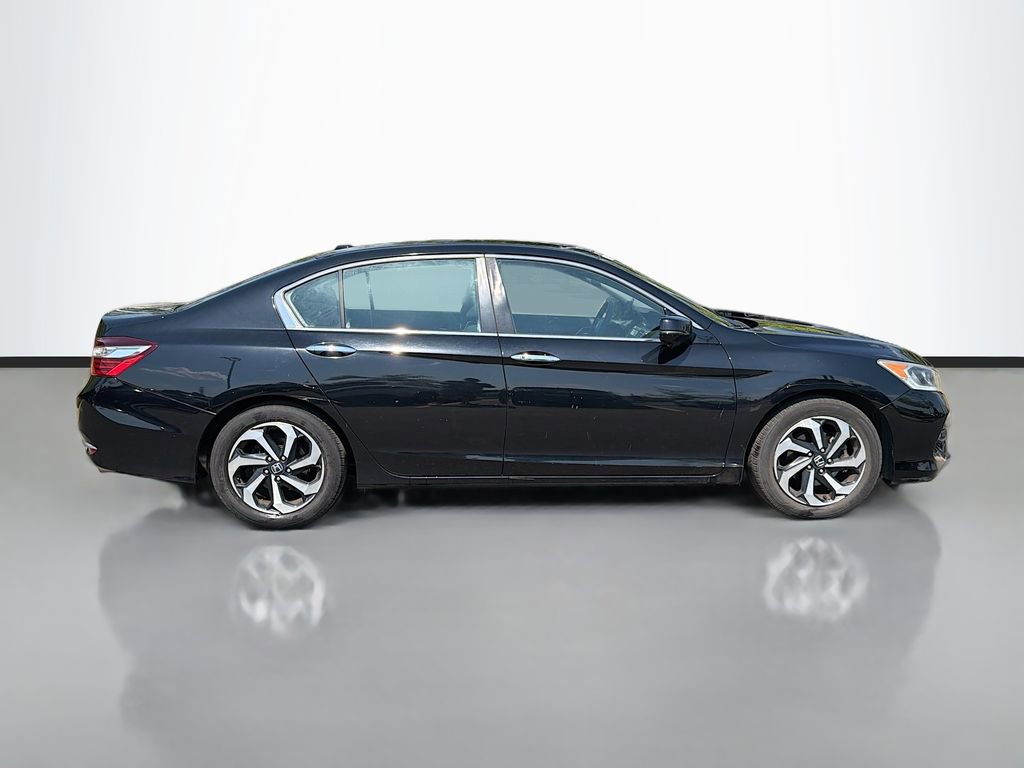 Used 2017 Honda Accord EX image 4