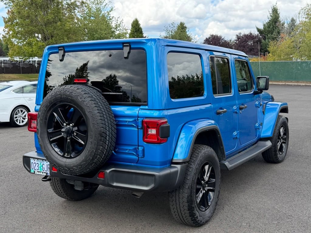 Used 2022 Jeep Wrangler Unlimited Sahara AWD/4WD image 9
