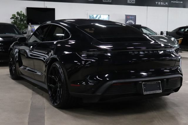 Used 2021 Porsche Taycan RWD image 3