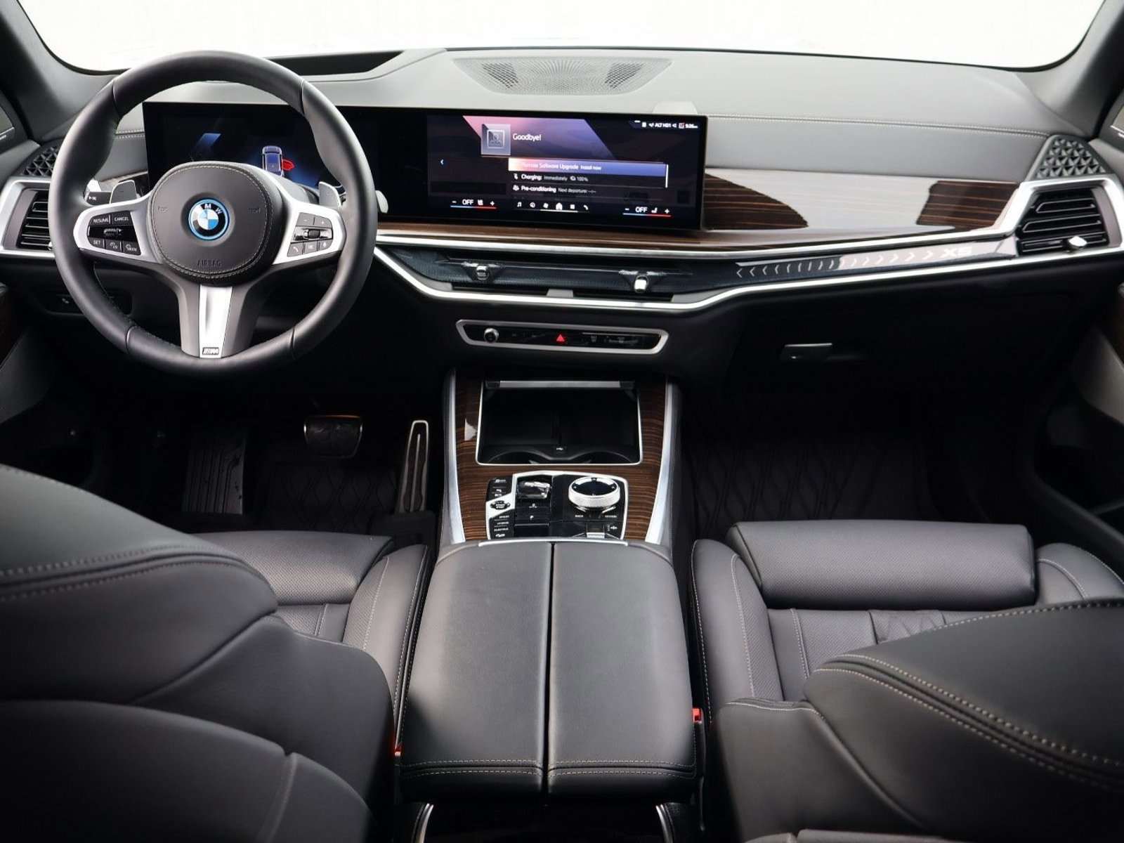 Used 2025 BMW X5 xDrive50e w/ Executive Package image 21