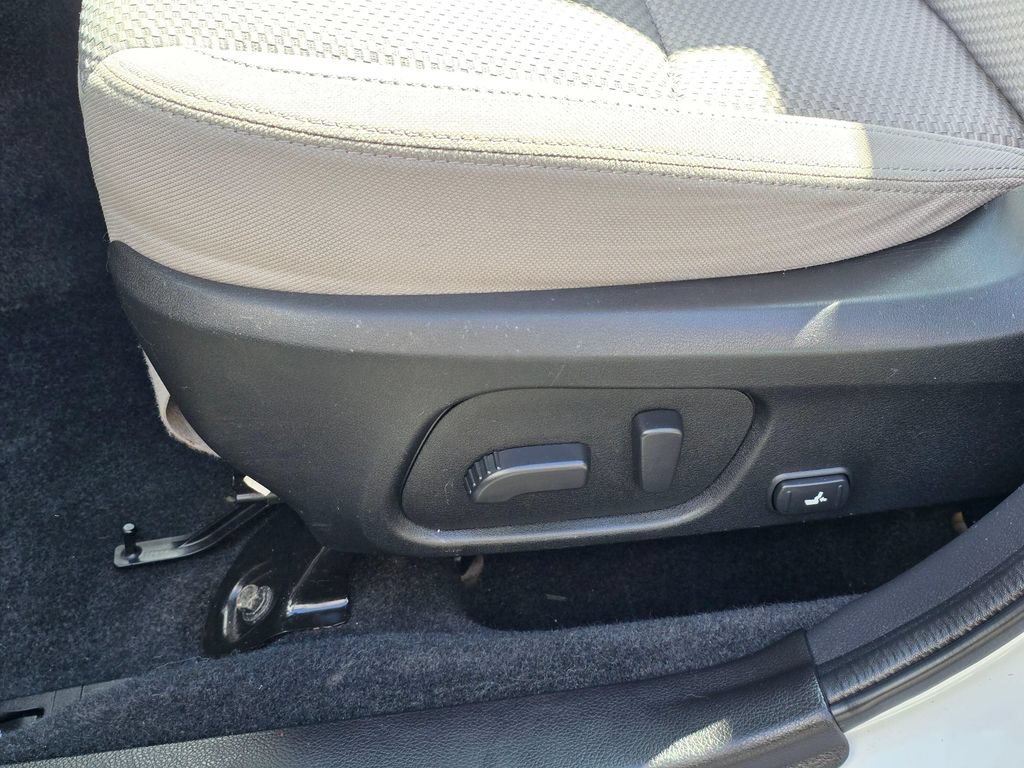 Used 2017 Subaru Forester 2.5i Premium AWD/4WD image 13