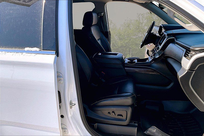 Used 2018 GMC Yukon SLT w/ Open Road Package AWD/4WD image 26