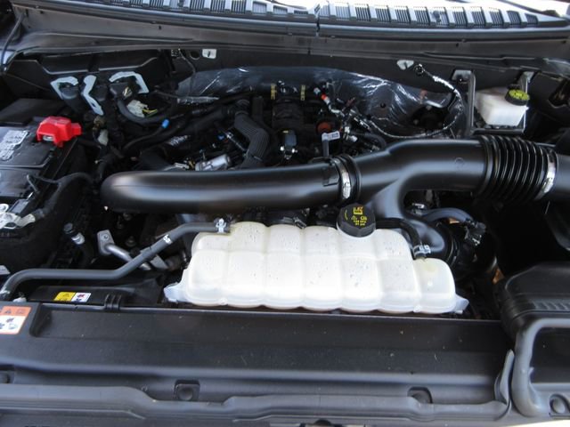 Used 2024 Ford Expedition XLT RWD image 30