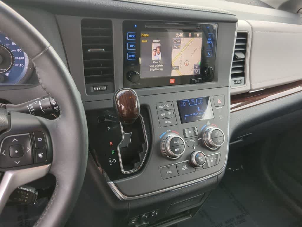 Used 2015 Toyota Sienna Limited Premium AWD/4WD image 26
