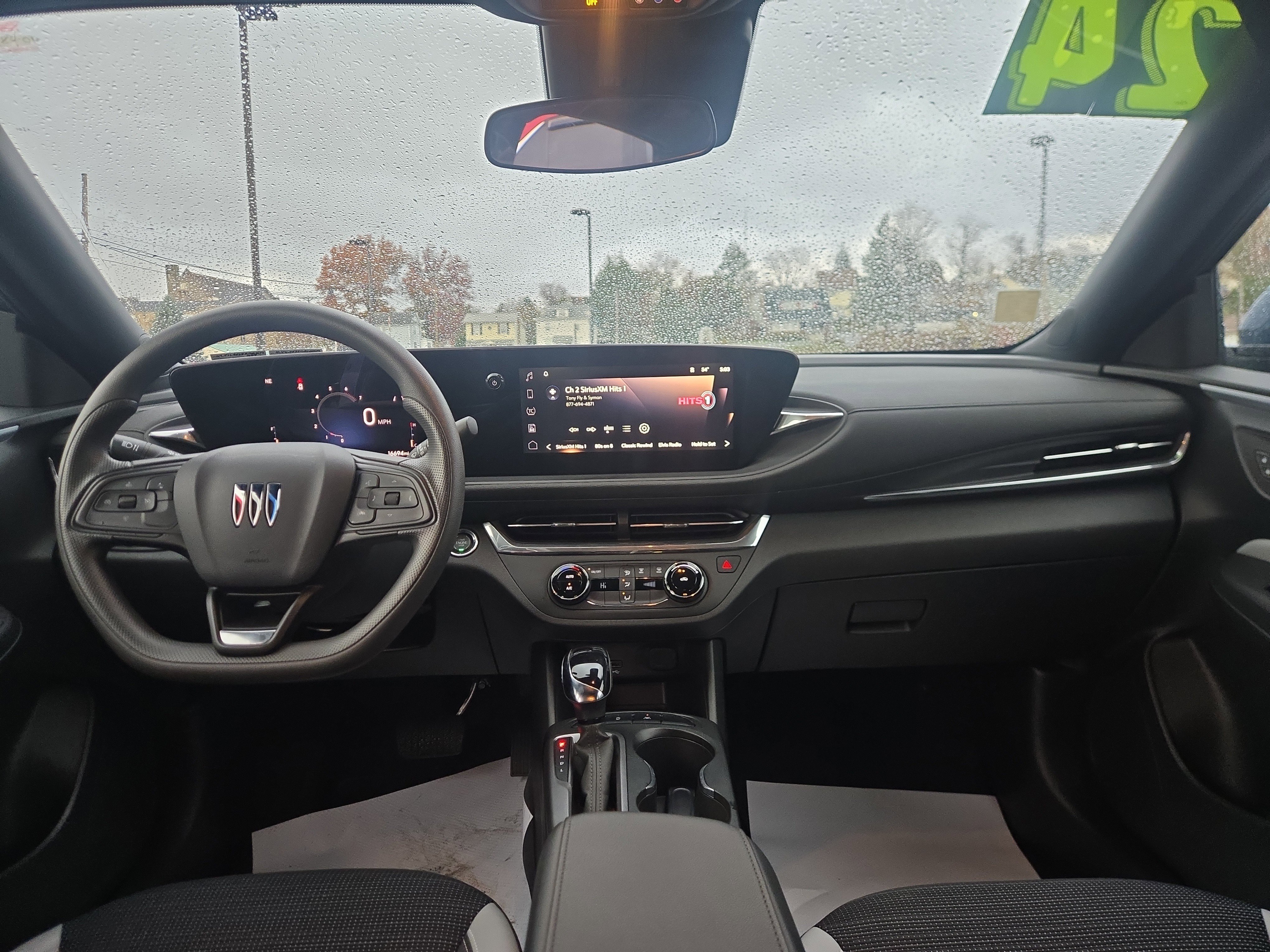 Used 2024 Buick Envista Preferred w/ Advanced Safety Package image 14