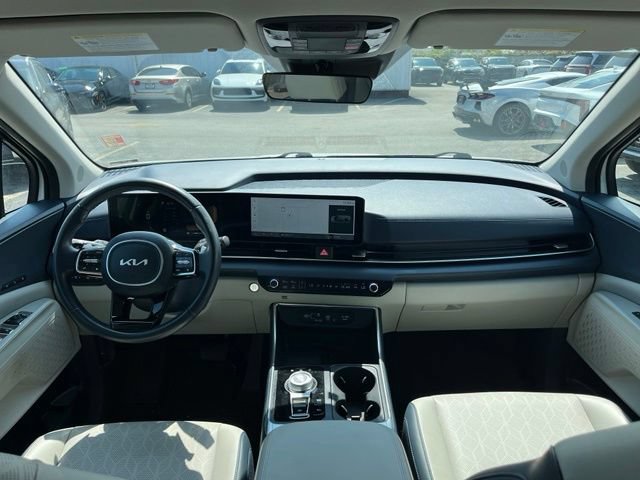 Certified 2025 Kia Carnival EX FWD image 39