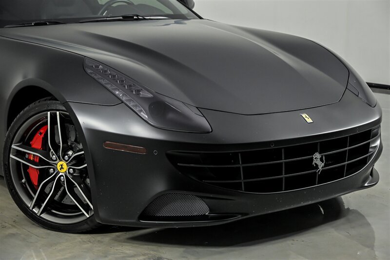 Used 2016 Ferrari FF AWD/4WD image 2