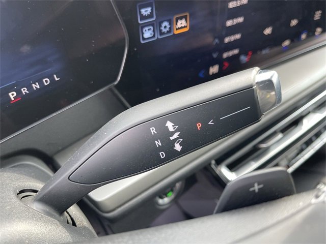 Used 2025 Chevrolet Traverse LT image 19