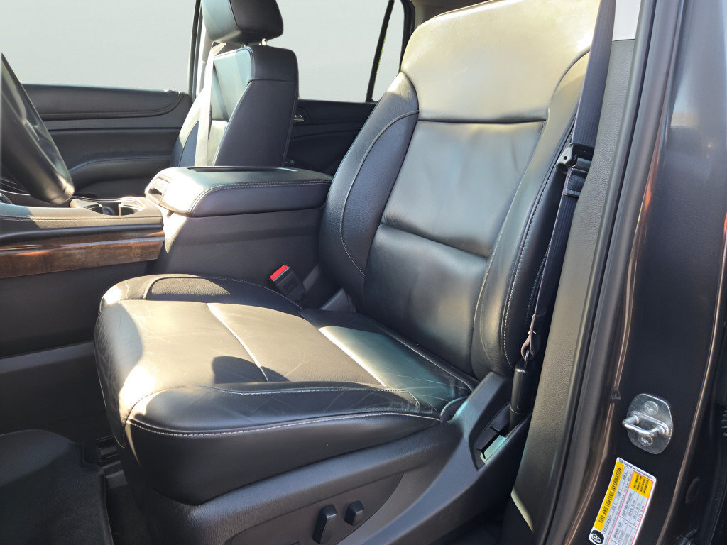 Used 2016 Chevrolet Tahoe LT AWD/4WD image 30