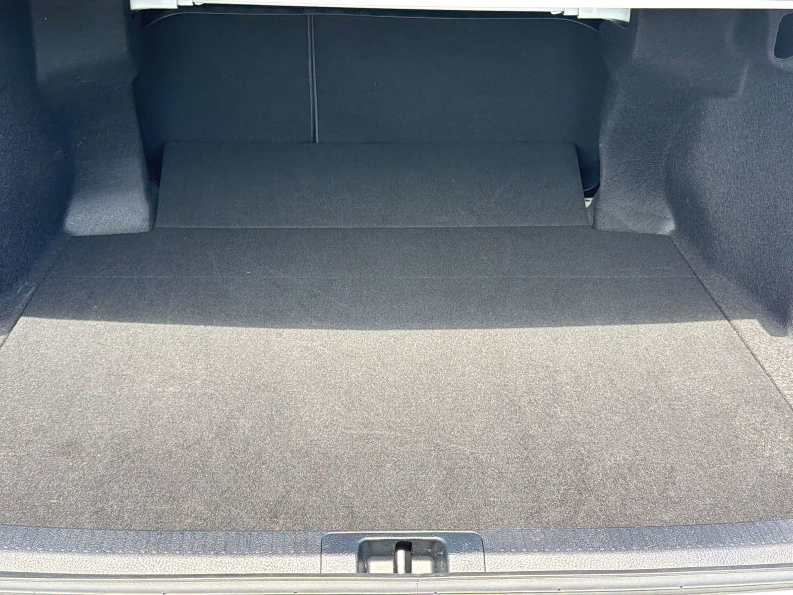 Certified 2021 Toyota Camry SE image 30