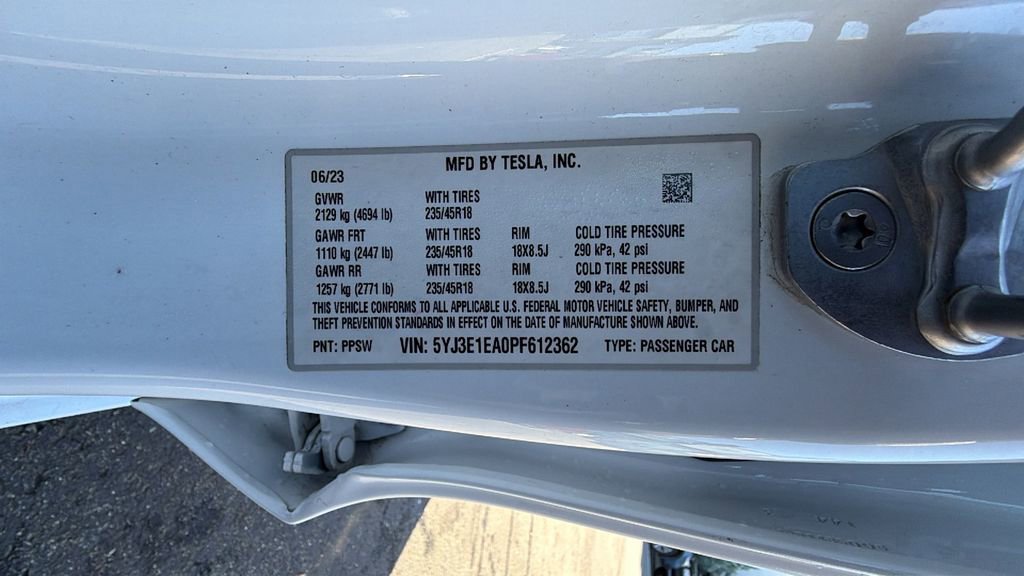 Used 2023 Tesla Model 3 Standard Range image 30