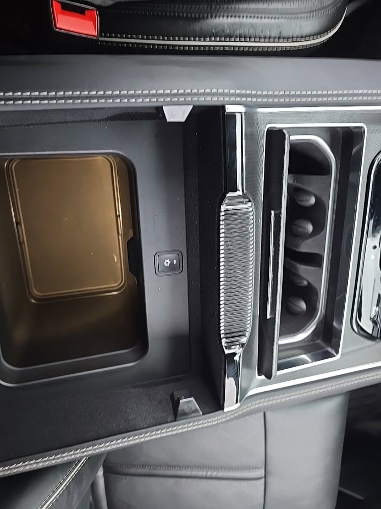 Used 2024 Jeep Grand Wagoneer Series II w/ Quick Order Packagew 28T image 18