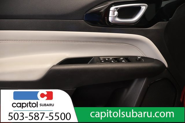 Used 2025 Jeep Compass Limited AWD/4WD image 9
