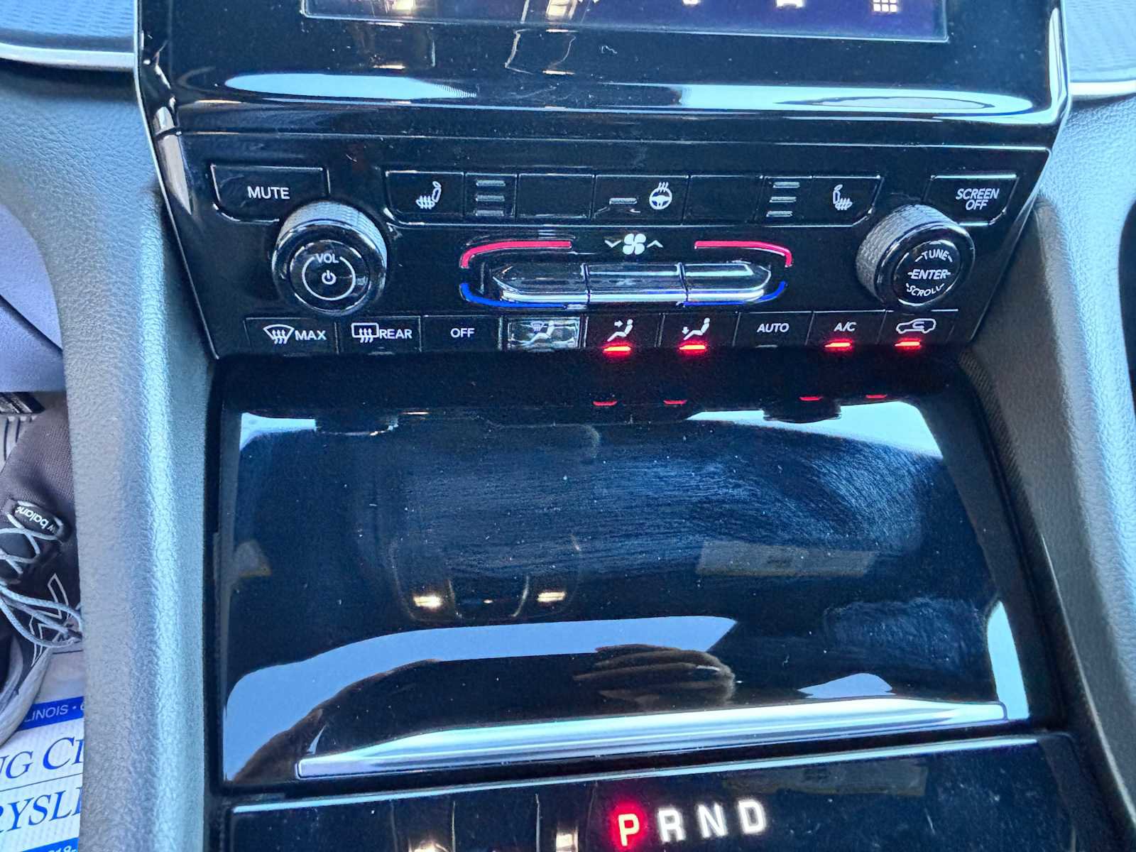 Certified 2024 Jeep Grand Cherokee Altitude image 15