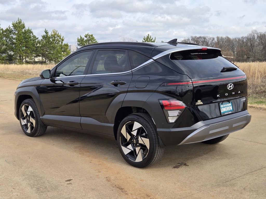 Used 2025 Hyundai Kona Limited image 4