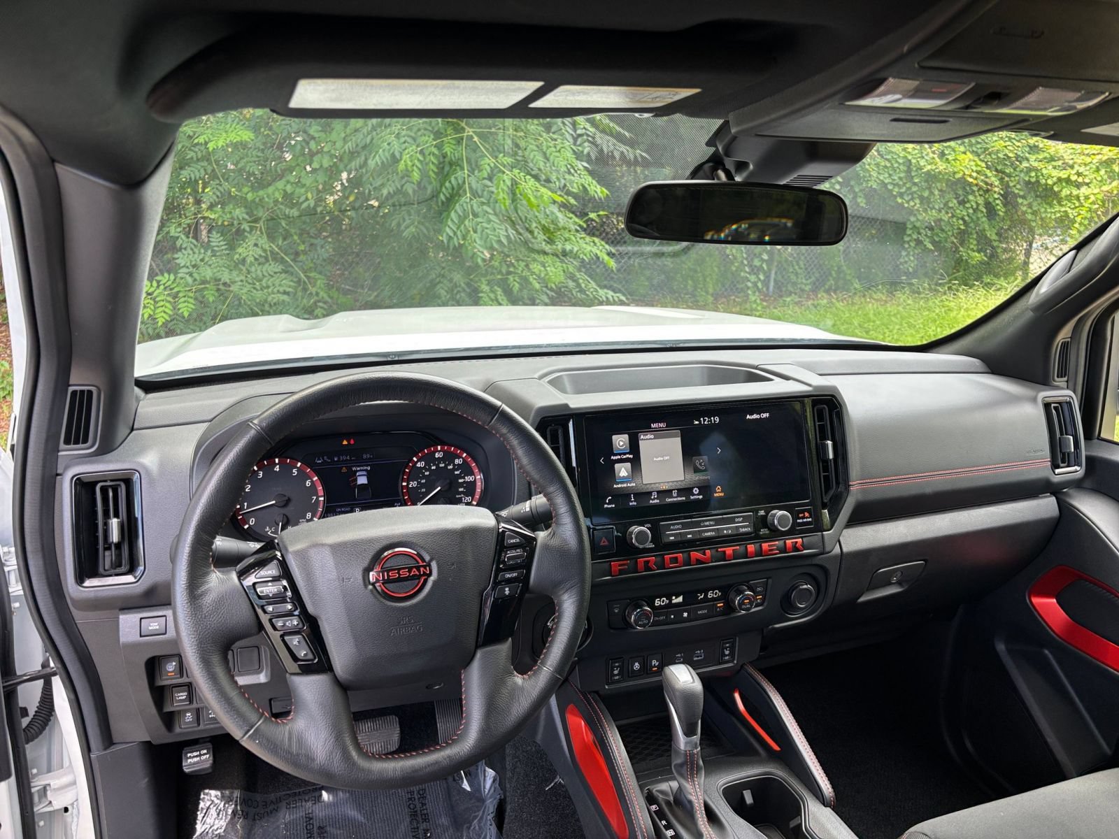Used 2026 Nissan Frontier PRO-4X AWD/4WD image 32