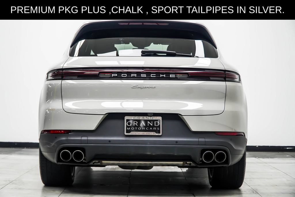 Used 2024 Porsche Cayenne w/ Premium Package Plus (PFM) AWD/4WD image 14