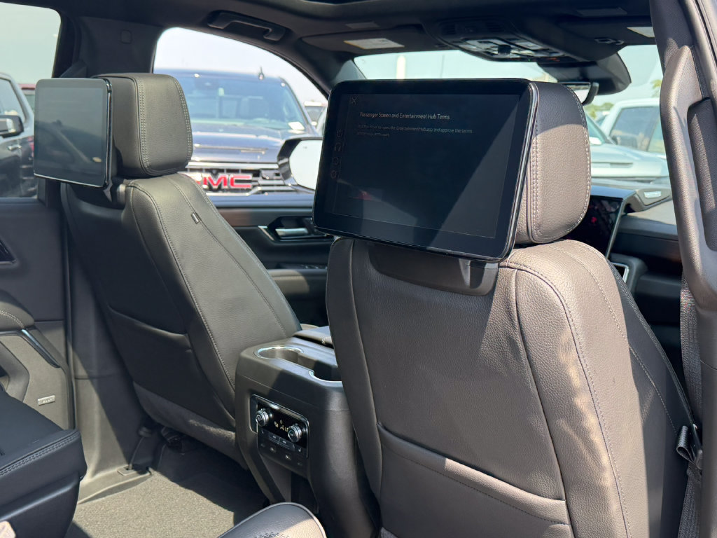 New 2026 GMC Yukon Denali w/ Denali Reserve Package AWD/4WD image 20