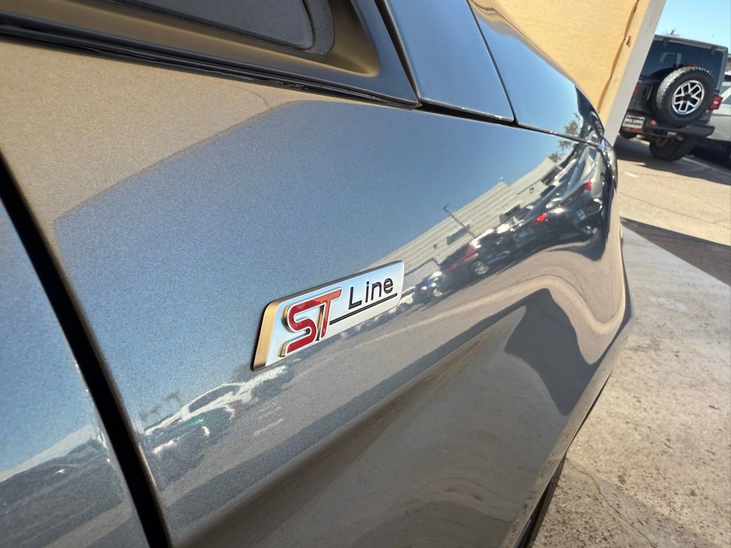 Used 2023 Ford Edge ST-Line image 11