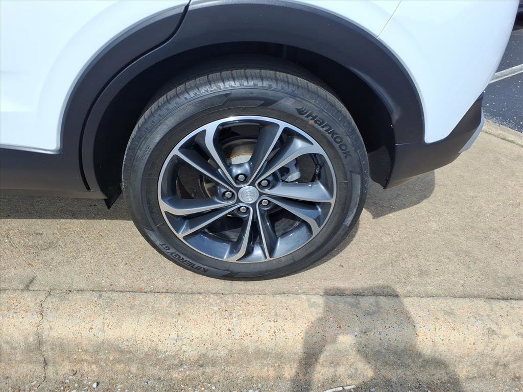 Used 2023 Buick Encore GX Select image 8