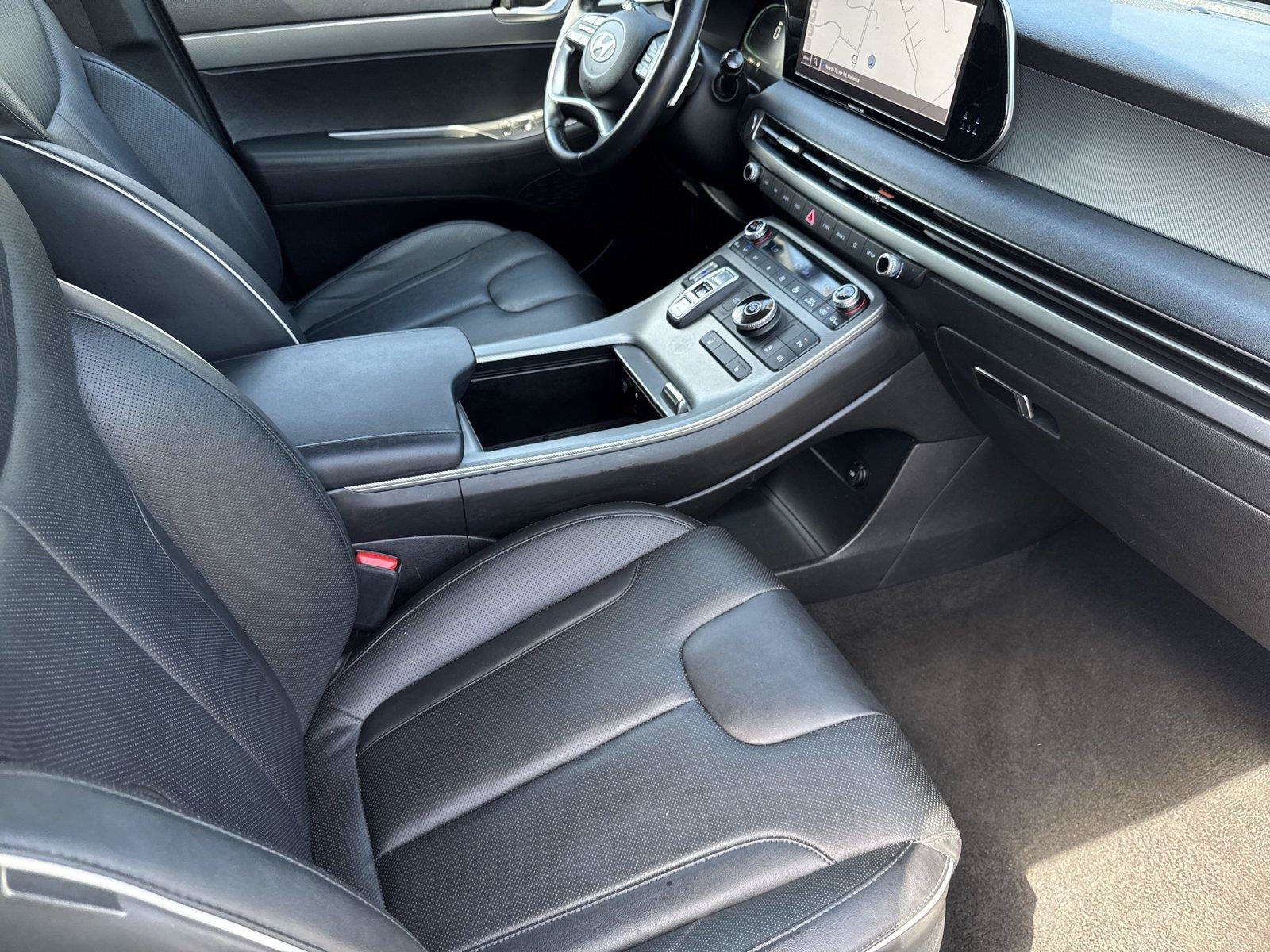 Used 2024 Hyundai Palisade SEL FWD image 30