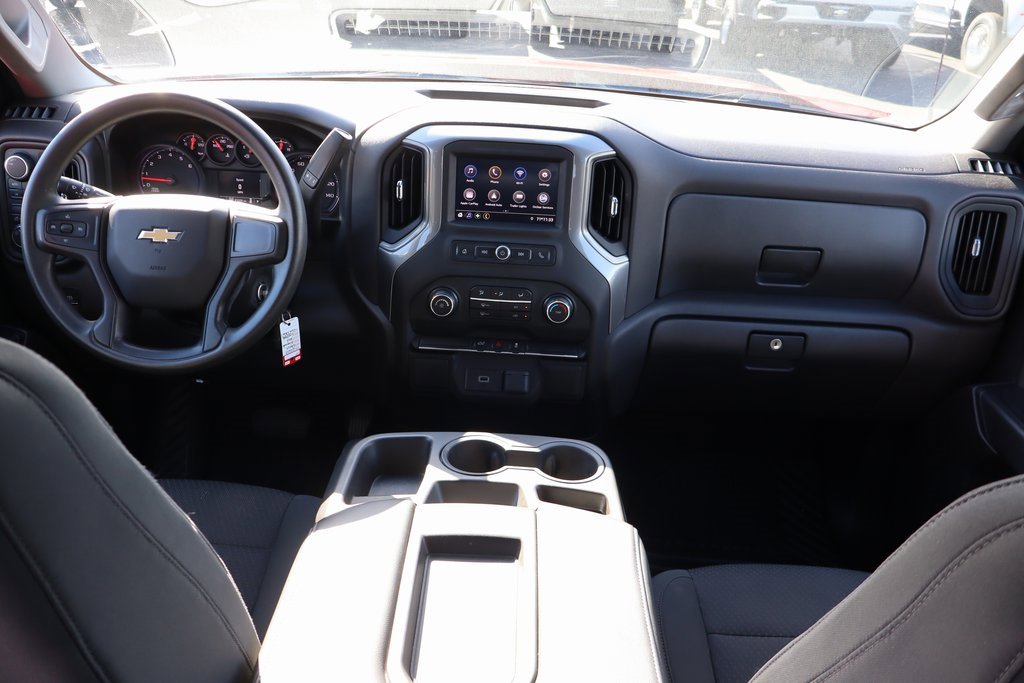 Used 2020 Chevrolet Silverado 1500 Custom w/ Custom Value Package image 14