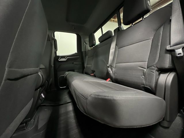 New 2026 GMC Sierra 1500 SLE image 24