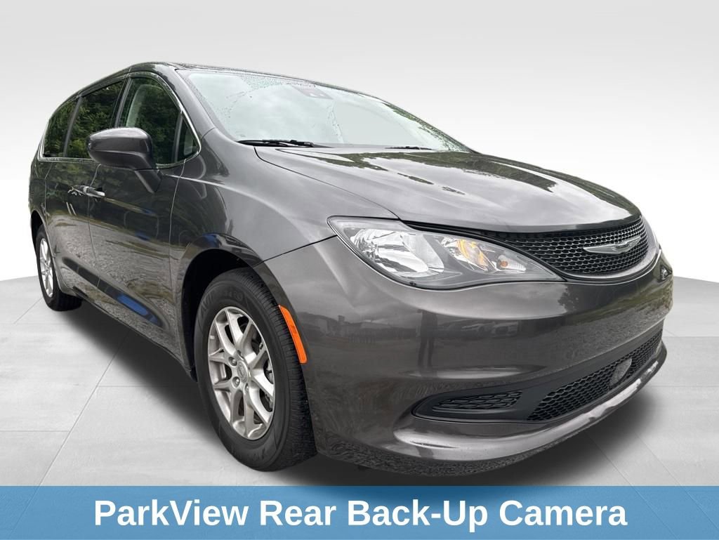 Used 2023 Chrysler Voyager LX FWD image 11