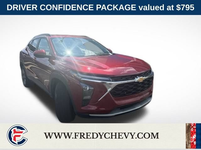 Used 2025 Chevrolet Trax LT w/ Driver Confidence Package FWD image 3