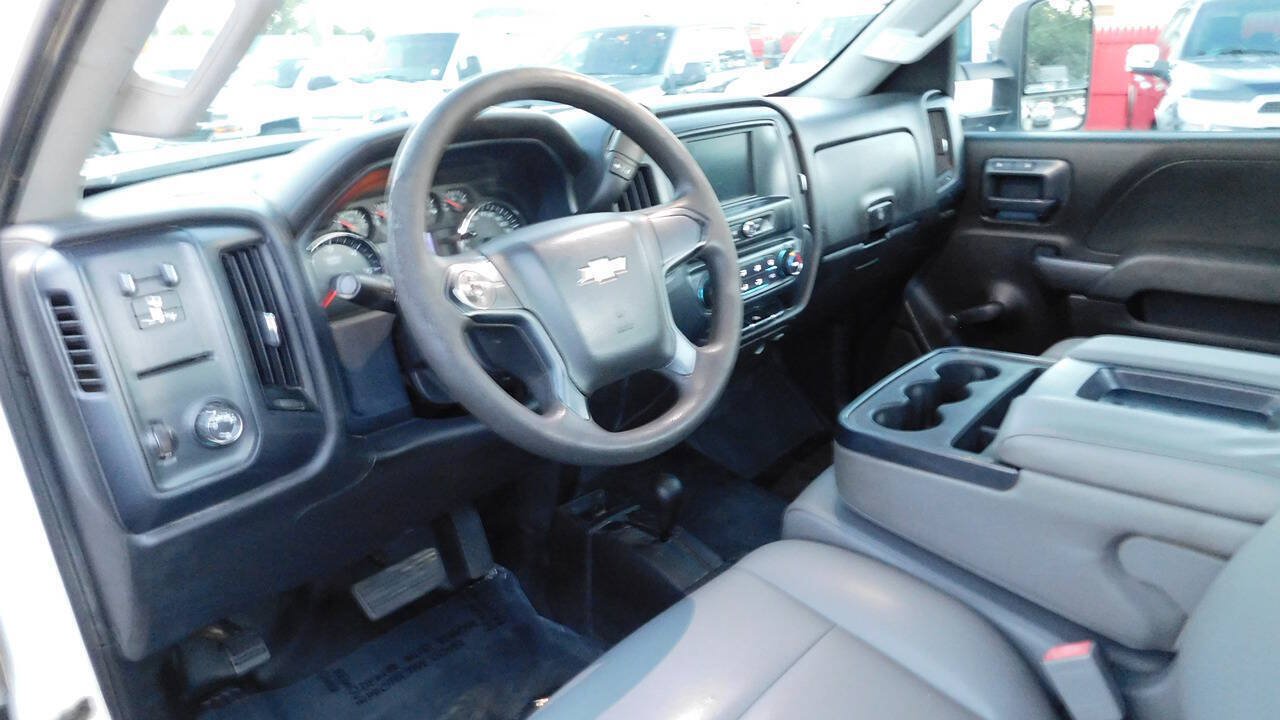 Used 2018 Chevrolet Silverado 2500 W/T AWD/4WD image 20