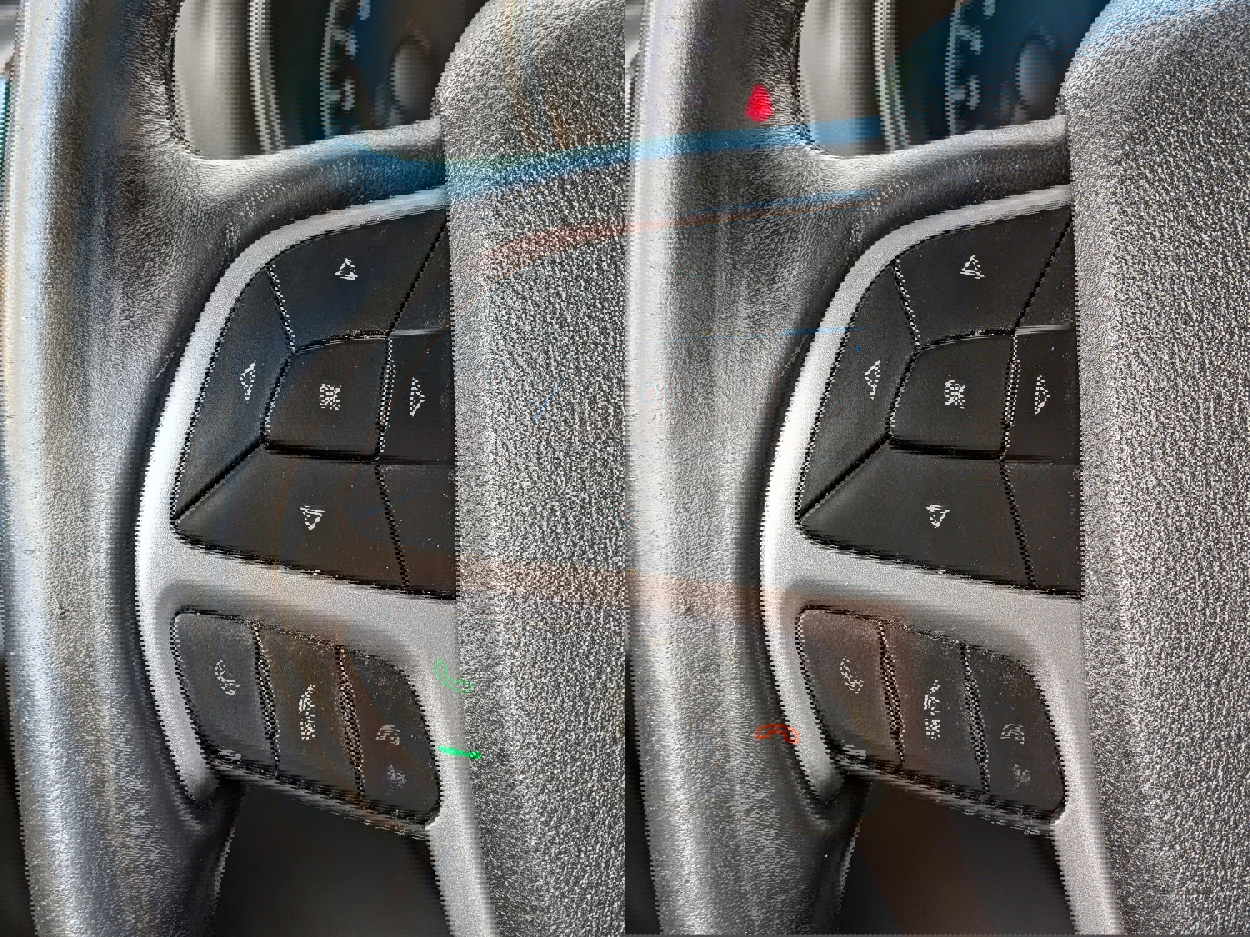 Used 2018 Jeep Grand Cherokee Limited w/ Luxury Group II image 25