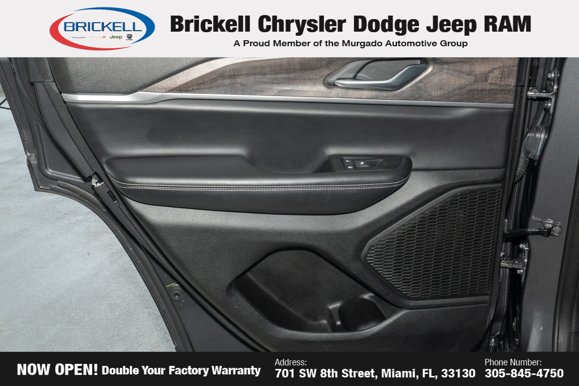 Used 2025 Jeep Grand Cherokee Limited AWD/4WD image 13
