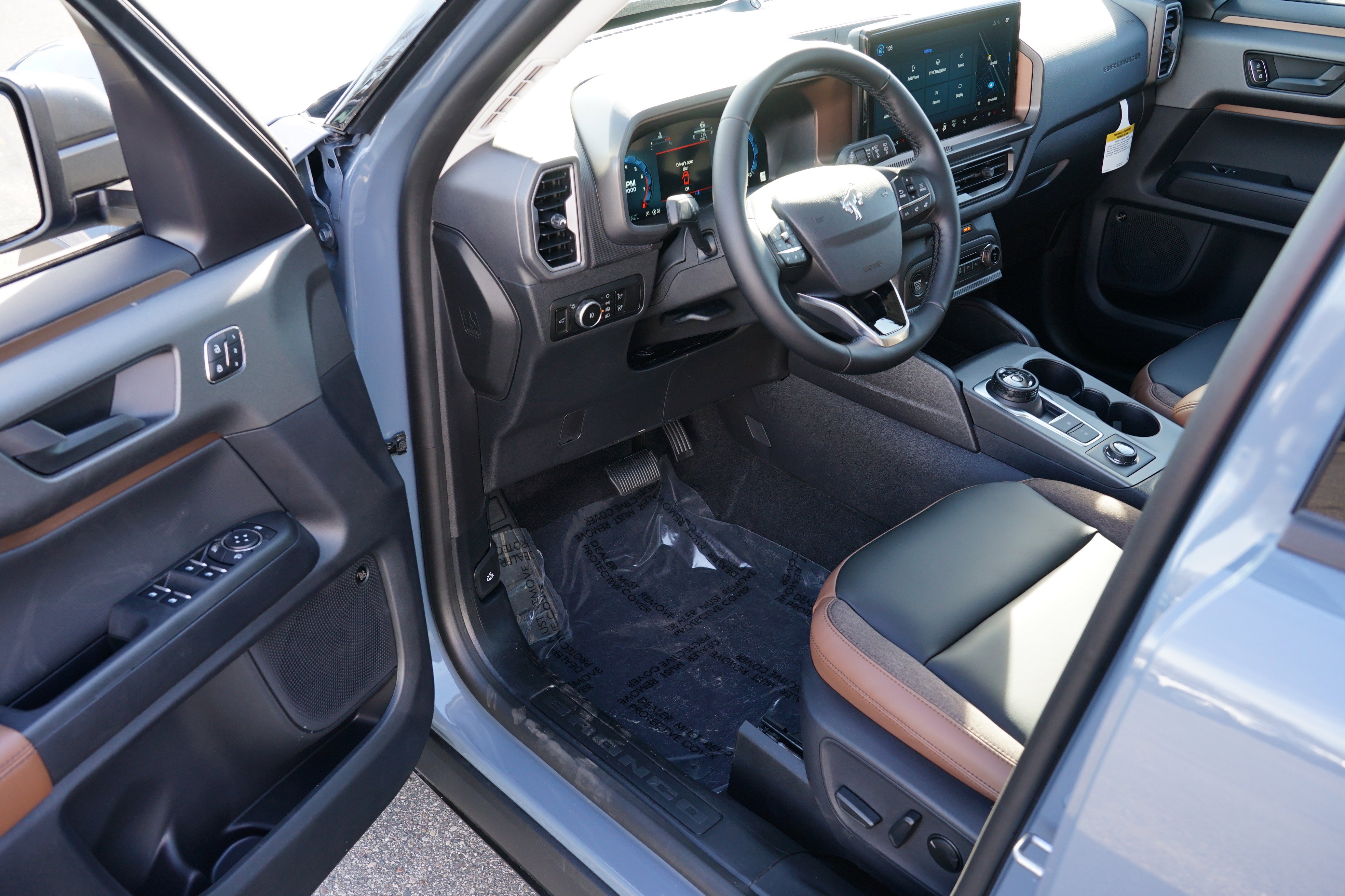 New 2025 Ford Bronco Sport Outer Banks w/ Outer Banks Tech Package+ AWD/4WD image 15
