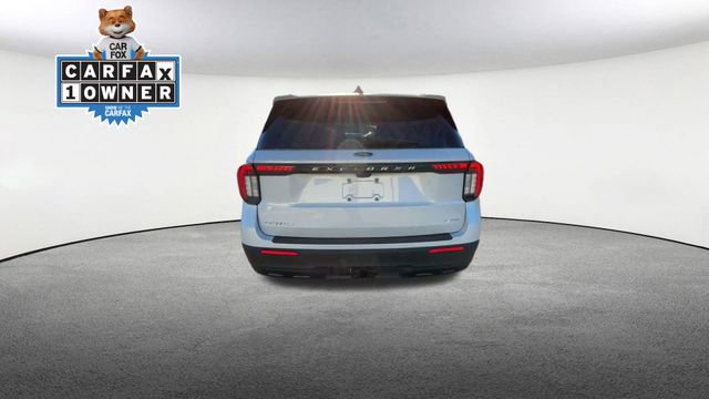 Used 2026 Ford Explorer Active AWD/4WD image 8