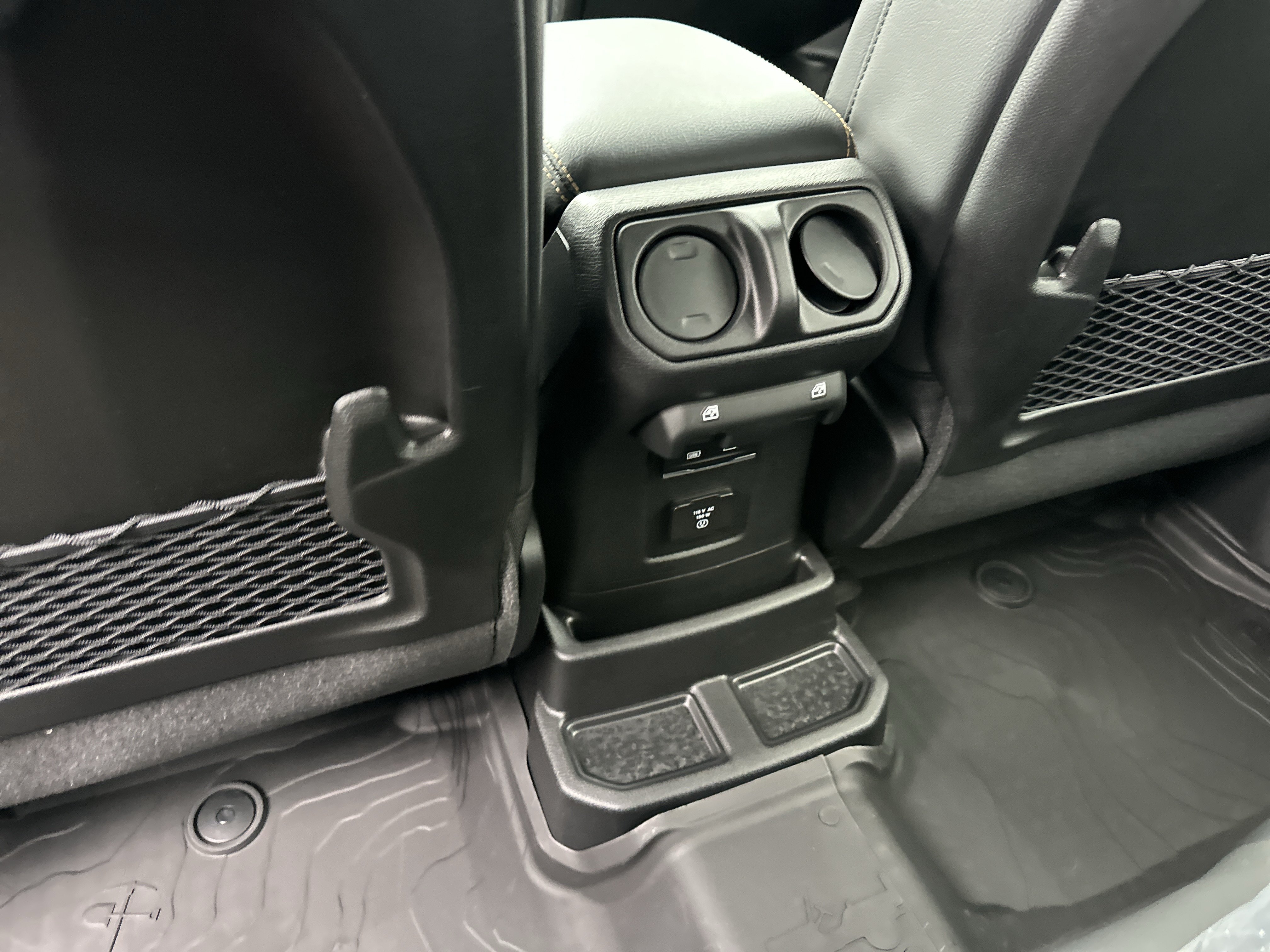 New 2026 Jeep Wrangler Unlimited Sahara w/ Safety Group AWD/4WD image 23