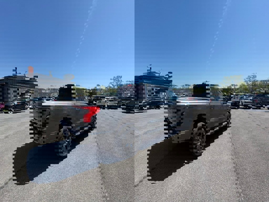 New 2023 Ford F150 Lightning Lariat image 13