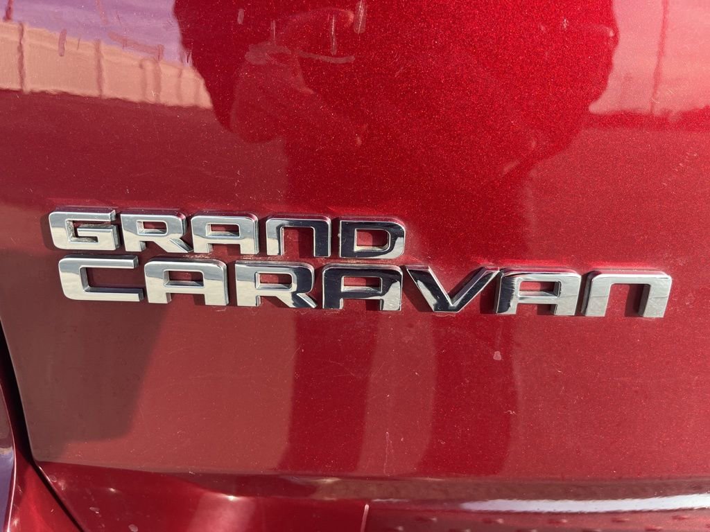 Used 2018 Dodge Grand Caravan SE image 43