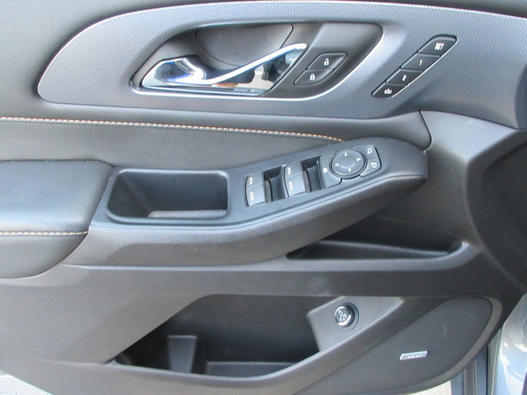 Certified 2021 Chevrolet Traverse Premier w/ LPO, Floor Liner Package AWD/4WD image 24