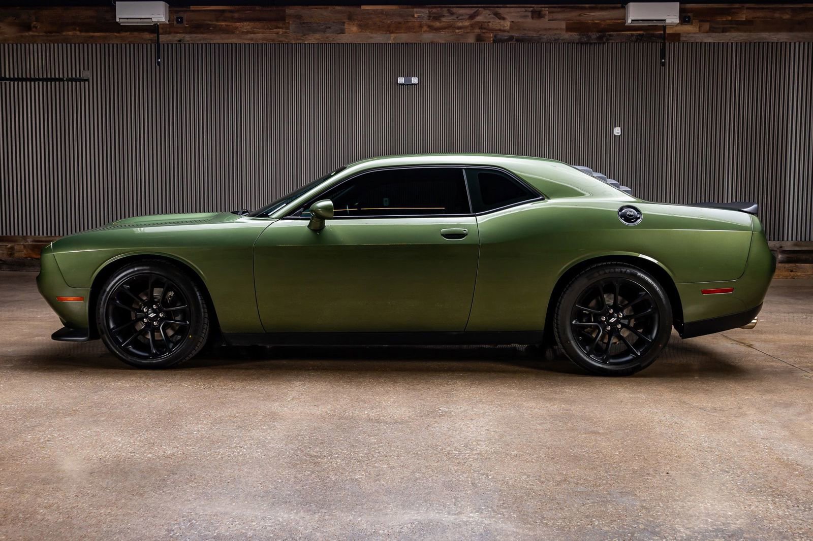 Used 2020 Dodge Challenger GT w/ Blacktop Package RWD image 5