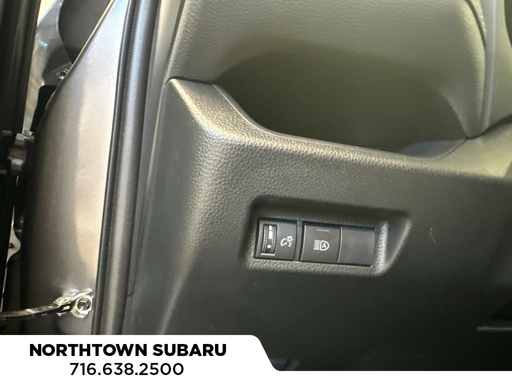 Used 2023 Toyota RAV4 LE AWD/4WD image 15