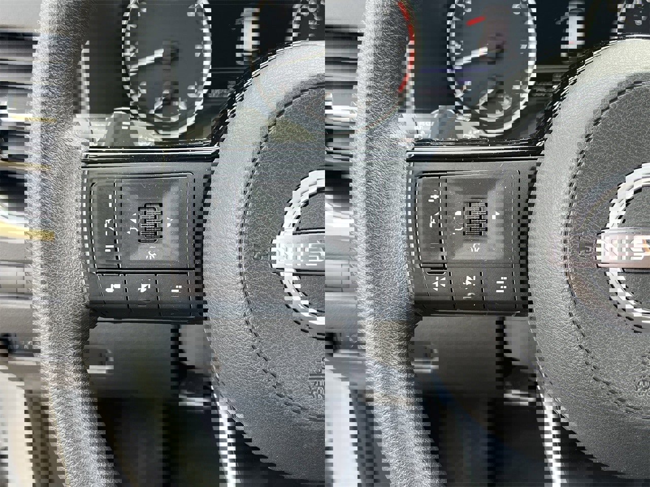 Certified 2022 Nissan Rogue SV image 11