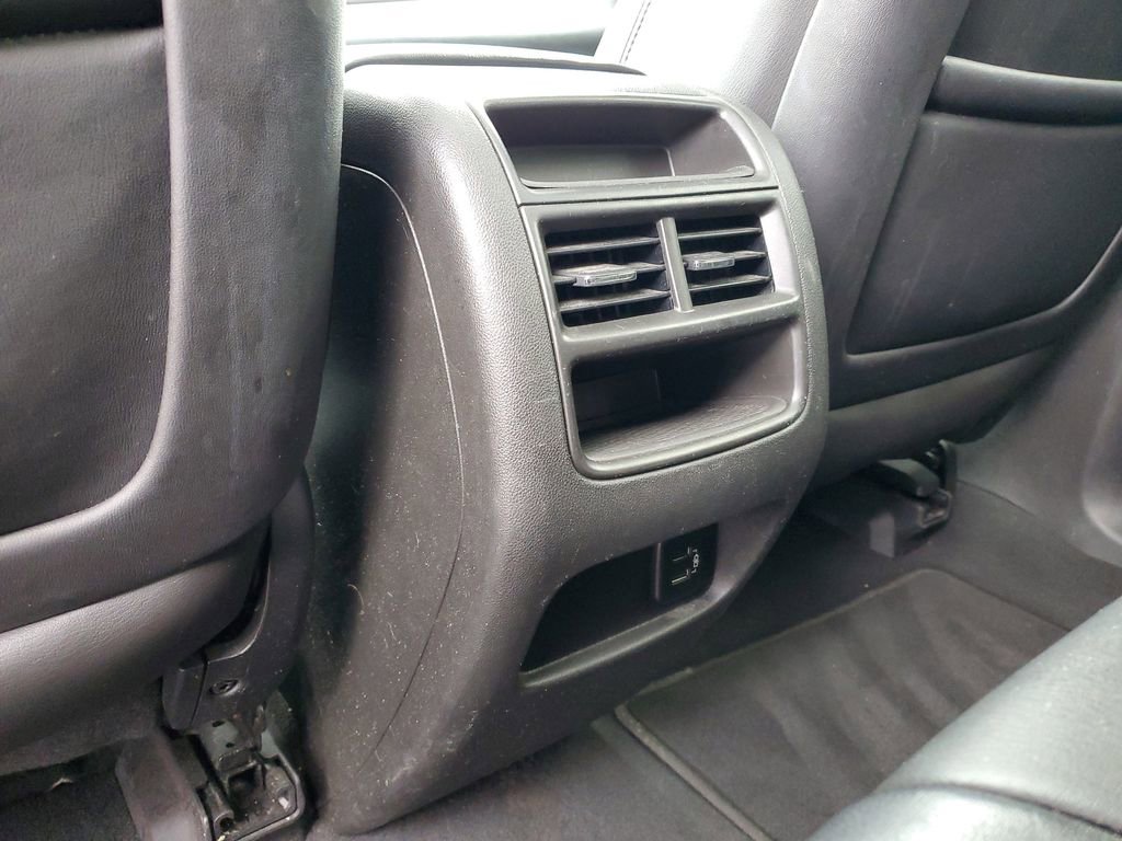 Used 2017 Cadillac XT5 Luxury w/ Driver Awareness Package image 31