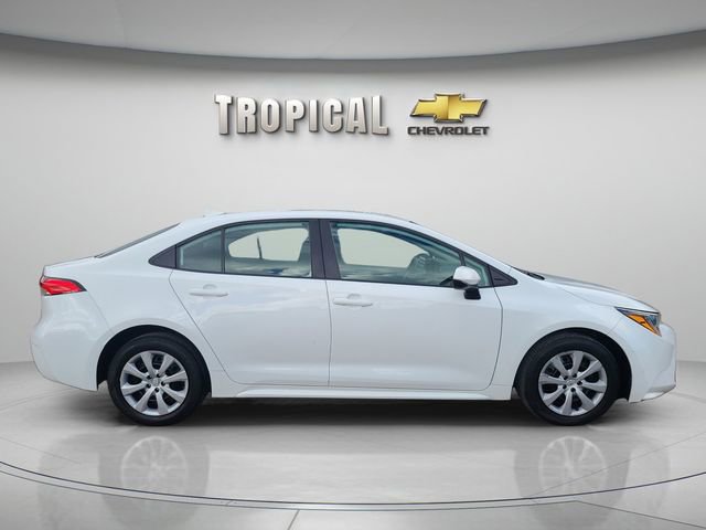 Used 2024 Toyota Corolla LE image 6