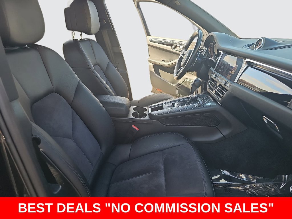 Used 2021 Porsche Macan w/ Premium Package AWD/4WD image 10