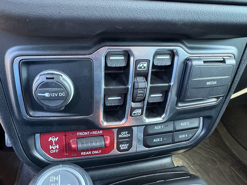 Used 2024 Jeep Wrangler Unlimited Rubicon w/ Convenience Group image 22